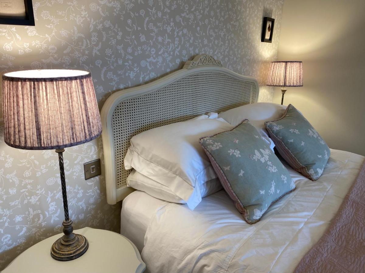 Cwmbach Lodge Luxury B&B Glasbury Esterno foto