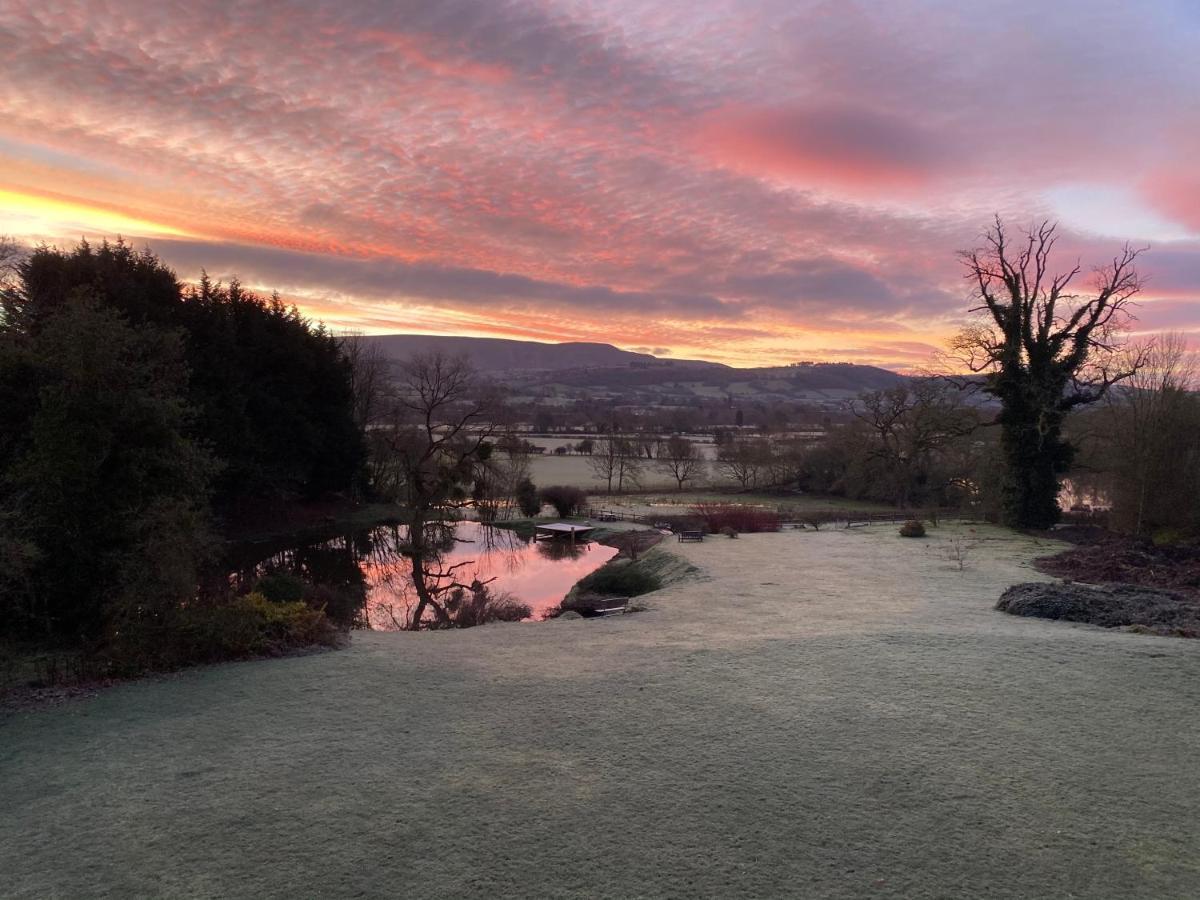 Cwmbach Lodge Luxury B&B Glasbury Esterno foto